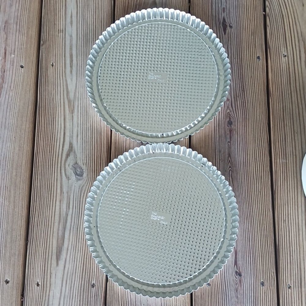 Pampered Chef fluted tin flan/tart pans